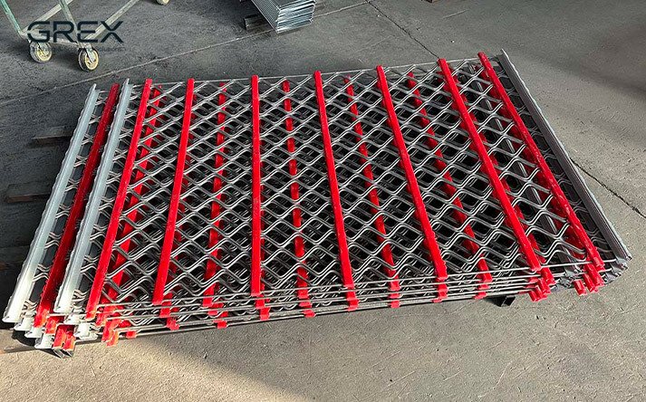 Manufacturer of Self-Cleaning Screens and Anti-Clogging Screens - GREX industry screening media