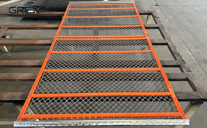 Manufacturer of Self-Cleaning Screens and Mining Anti-Clogging Screens - GREX industry